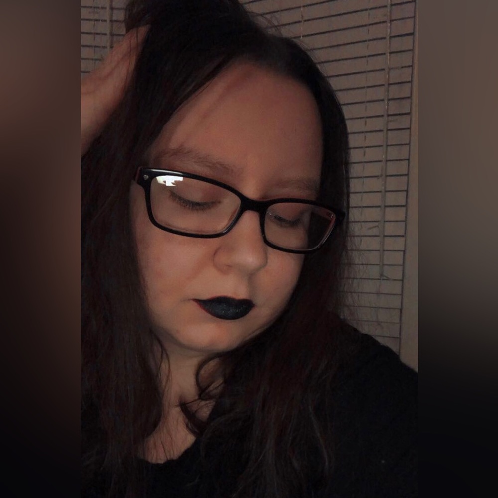 Meet your Posher, Lexi